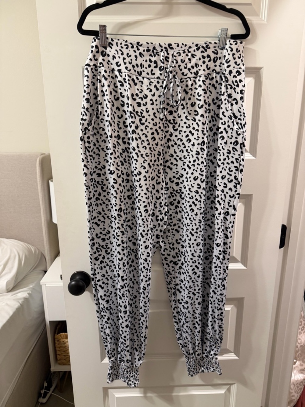 Emery Rose Black and White Leopard Drawstring Pants